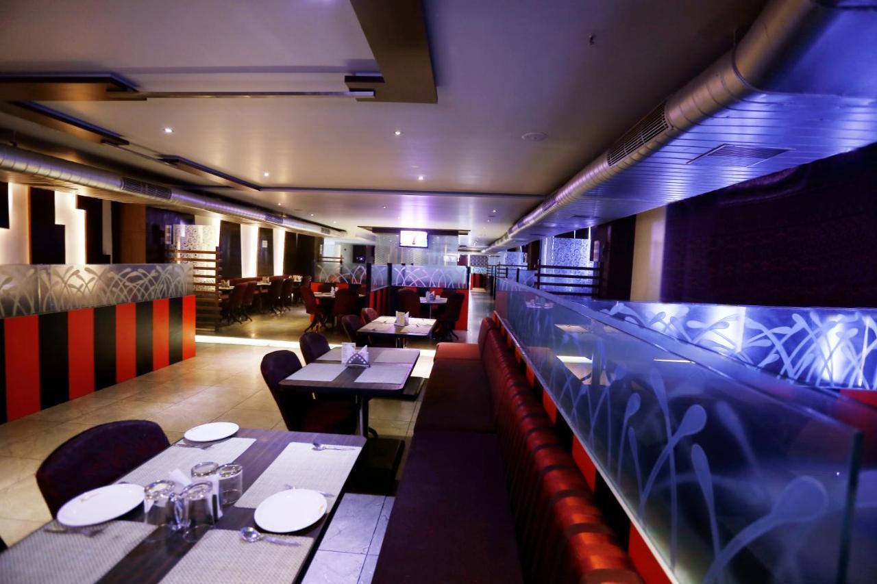 Hotel Sitara Grand L.B. Nagar Hyderabad Eksteriør billede