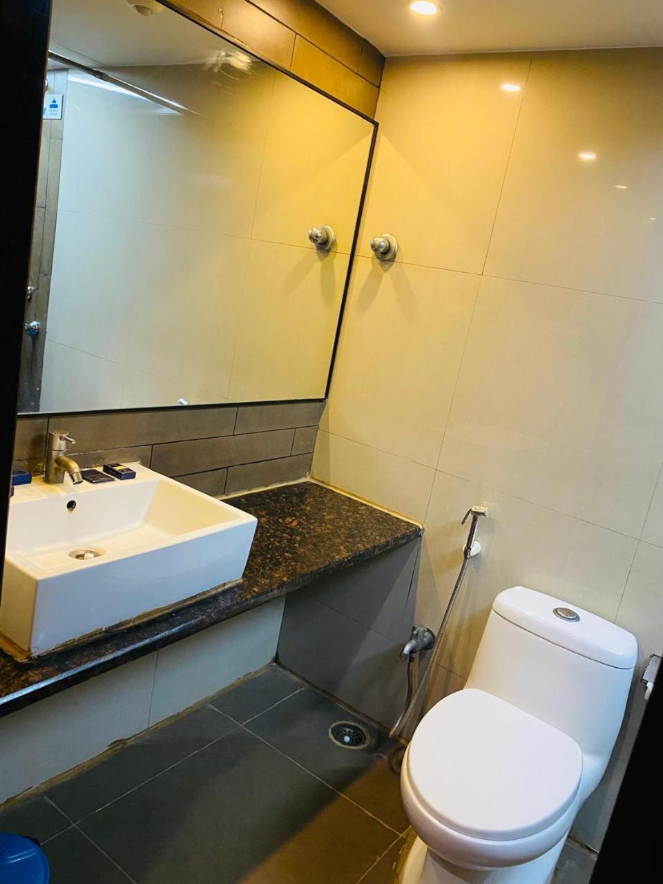 Hotel Sitara Grand L.B. Nagar Hyderabad Eksteriør billede